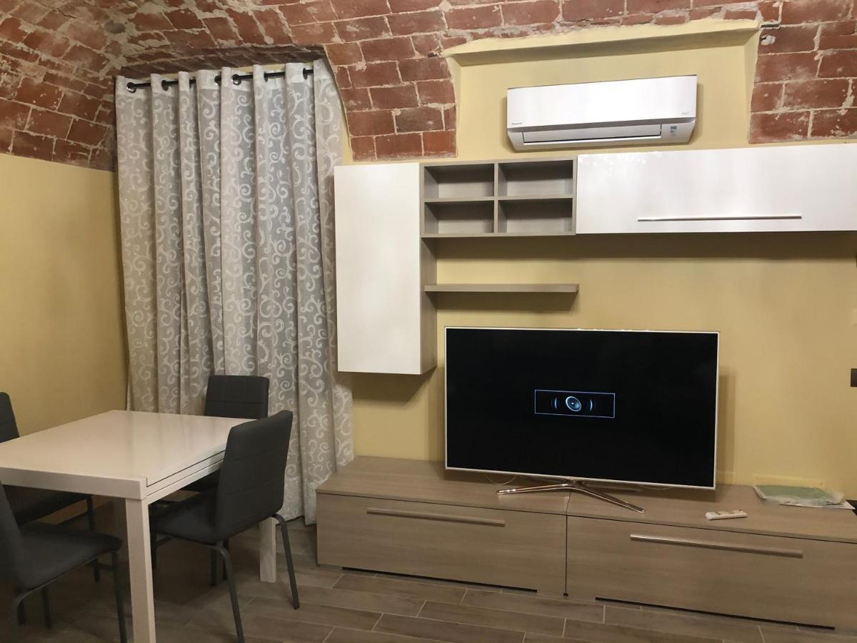 カザーレ・モンフェッラートResidenza Nikolアパートメント エクステリア 写真